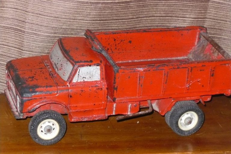 Camion duravit y los juguetes duravit antiguos